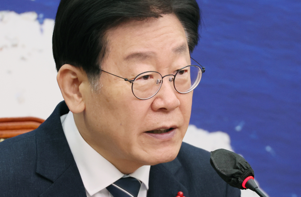 더불어민주당 이재명 대표가 13일 오전 국회에서 열린 최고위원회의에서 발언하고 있다. [연합뉴스]
