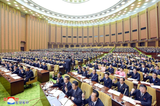 북한은 최고인민회의 제14기 제8차회의를 1월 17일부터 18일까지 만수대의사당에서 개최했다. [연합]