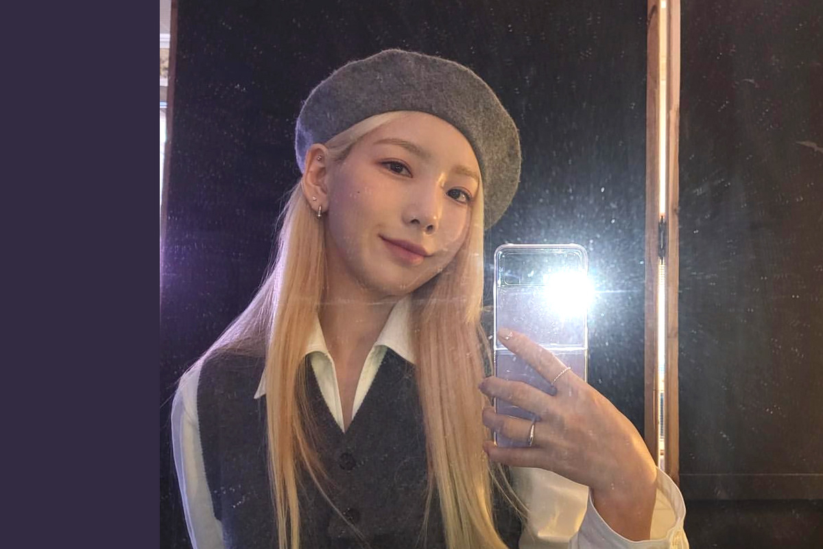 소녀시대 태연이 삼성전자 ‘갤럭시 Z플립3’로 셀카를 찍고 있는 모습. [태연 인스타그램]