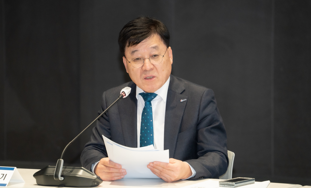 지난 19일 열린 수출 애로 타 개회의에서 정만기 한국무역협회 부회장이 모두발언하고 있다. [한국무역협회 제공]
