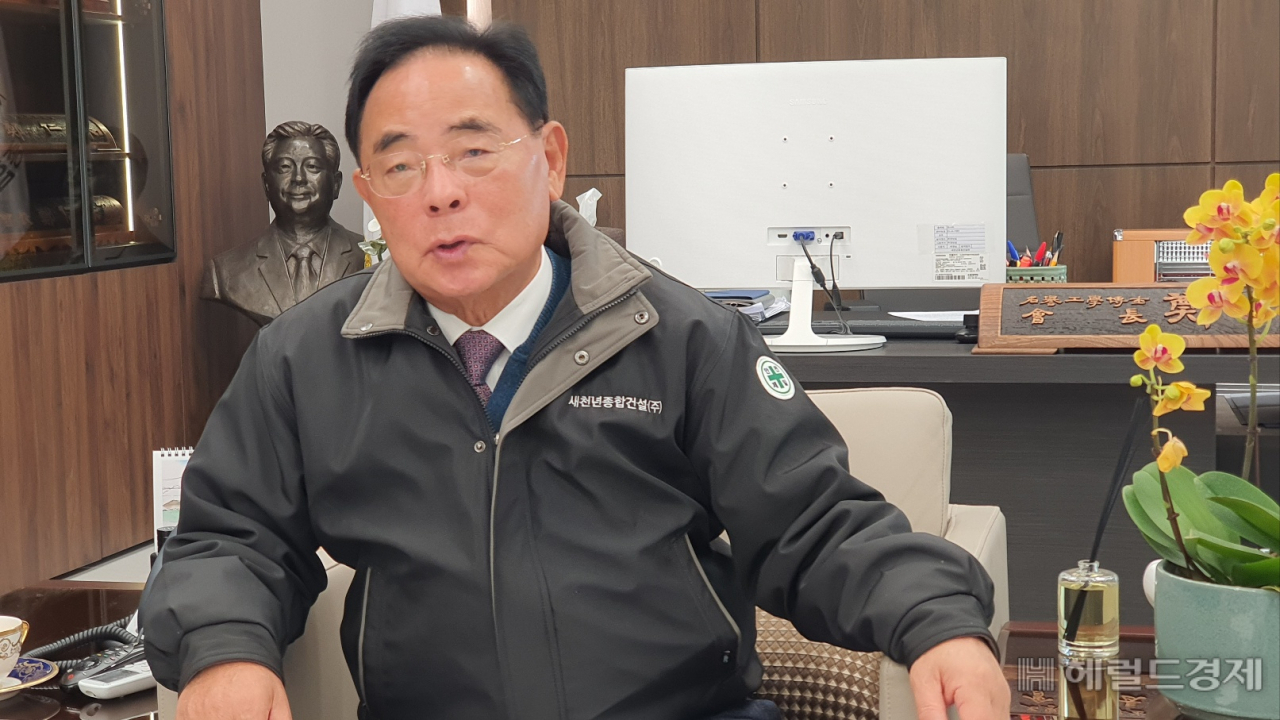 그는 건설현장에서 발생하고 있는 잘못된 관행은 결국 국민피해로 이어진다며 강도높은 대책을 주문했다. 서인주 기자