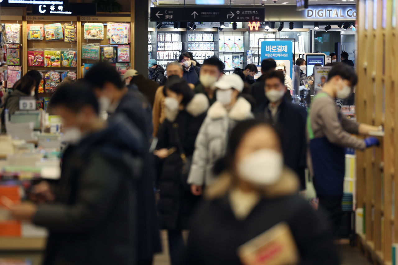 내일부터 실내마스크 '자유'…