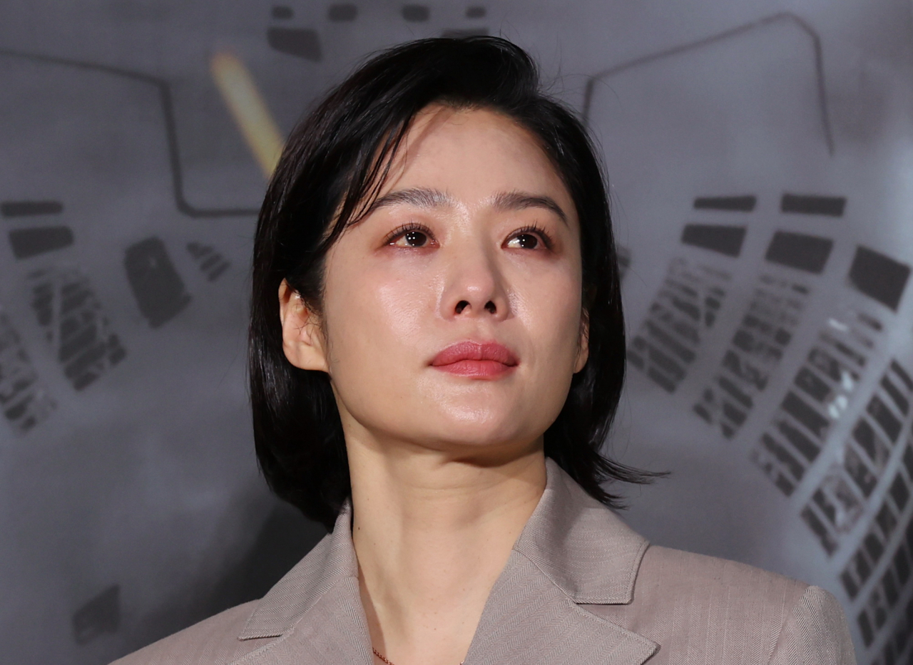 故강수연의 선택, 전세계서 터졌다…유작 ‘정이’ 공개 하루만 1위