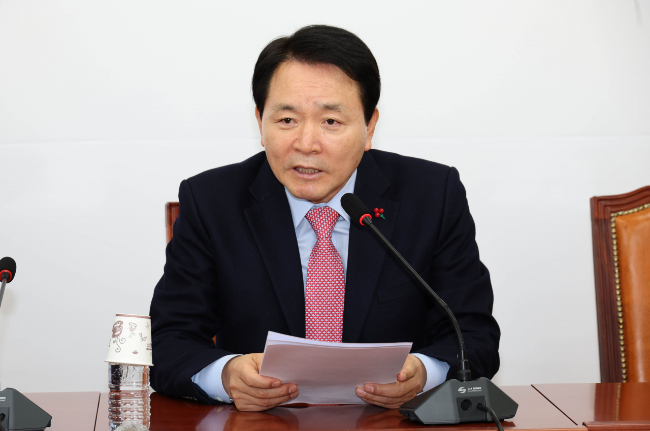 성일종 국민의힘 정책위의장이 24일 오후 국회에서 설 민심 관련 기자간담회를 하고 있다. [연합]