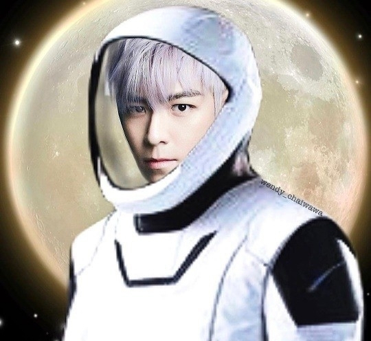 [탑 SNS]
