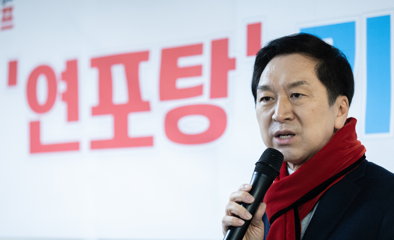 국민의힘 당권주자인 김기현 의원이 24일 서울 여의도 한 식당에서 열린 '연포탕' 기자 간담회에서 발언하고 있다. [연합]