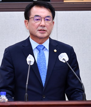 강재헌 여수시의회 부의장.