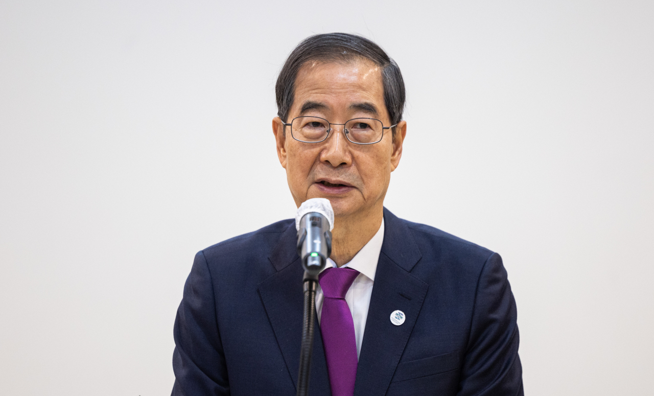 한덕수 국무총리가 31일 오전 서울 종로구 정부서울청사 별관에서 열린 총리실 기자단 간담회에 참석해 국내외 현안에 대해 설명하고 있다.[연합]