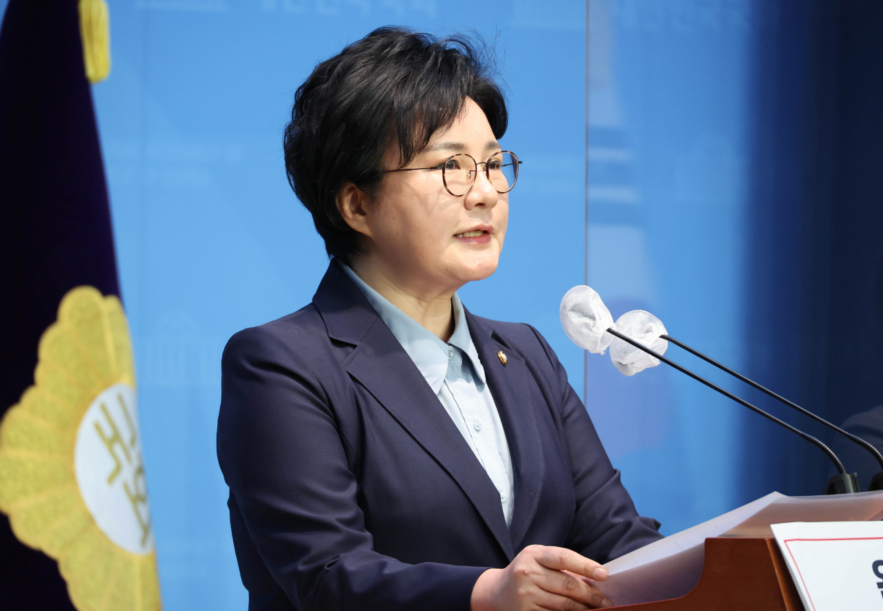 조수진 국민의힘 의원이 3일 국회 소통관에서 최고위원 출마 기자회견을 하고 있다. [연합]