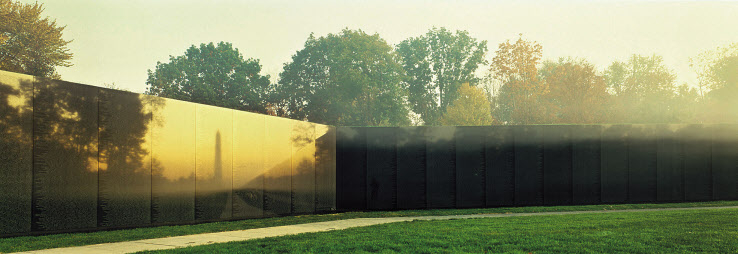 Vietnam Veterans Memorial, 1982 National Mall, Washington D.C. [마야 린 공식홈페이지 캡쳐]