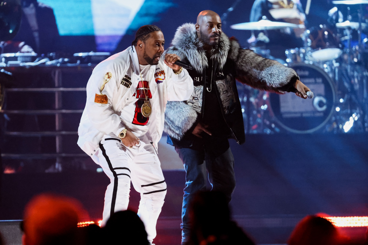 Grandmaster Flash and The Furious Five perform during the 65th Annual Grammy Awards in Los Angeles [로이터]