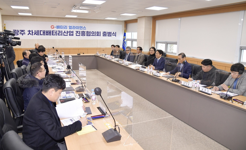광주시는 6일 오후 남구 도시첨단산단에 있는 한국전기연구원 스마트그리드 본부에서 차세대 배터리 산업진흥협의회 출범식을 열었다.