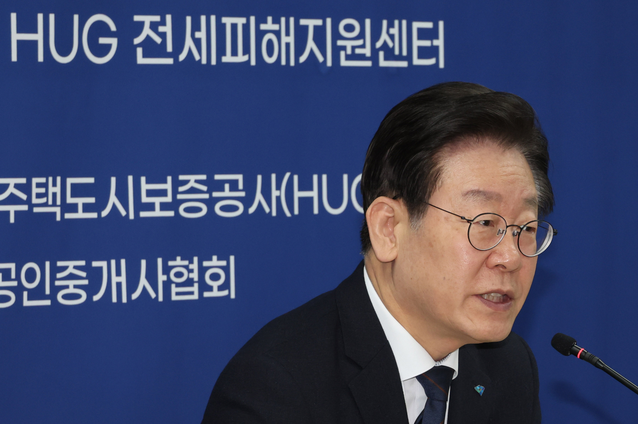 이재명 더불어민주당 대표가 7일 서울 강서구 전세피해지원센터에서 열린 전세사기피해 재발방지대책 마련을 위한 현장간담회에서 발언하는 모습. [연합]