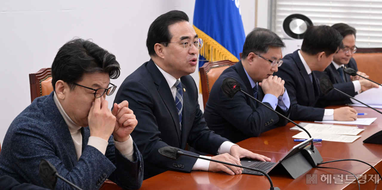 박홍근 더불어민주당 원내대표가 9일 오전 서울 여의도 국회에서 열린 정책조정회의에서 모두발언하고 있다. 이상섭 기자