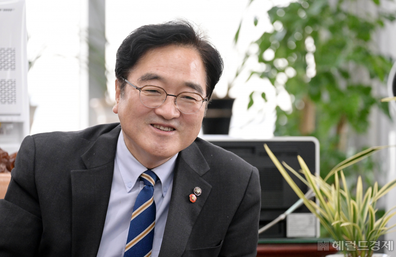 우원식 국회 예산결산특별위원회 위원장이 19일 오후 서울 여의도 국회에서 헤럴드경제와 인터뷰를 하고 있다. 이상섭 기자