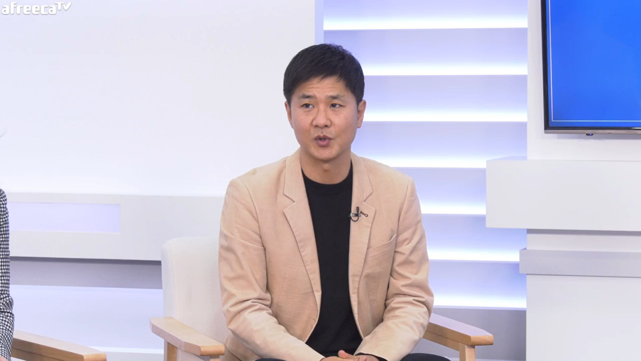 9일 2022년 4분기 실적 발표를 겸한 라이브 방송을 하고 있는 정찬용 아프리카TV 대표. [아프리카TV 홈페이지]