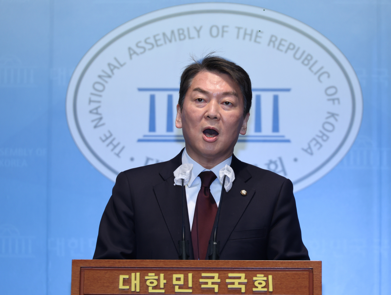 안철수 국민의힘 당대표 후보가 10일 국회 소통관에서 당대표 경선관련 기자회견을 하고 있다. [연합]