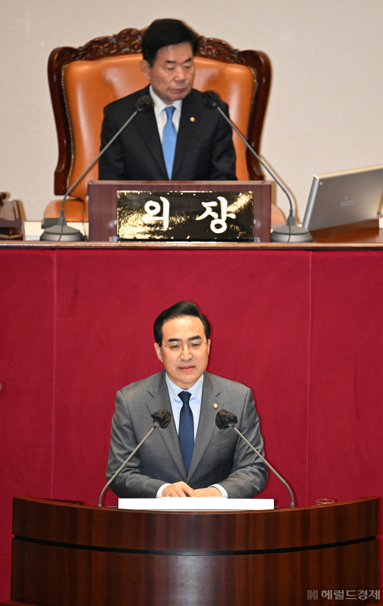 박홍근 더불어민주당 원내대표가 13일 서울 여의도 국회에서 교섭단체 대표연설을 하고 있다. 이상섭 기자
