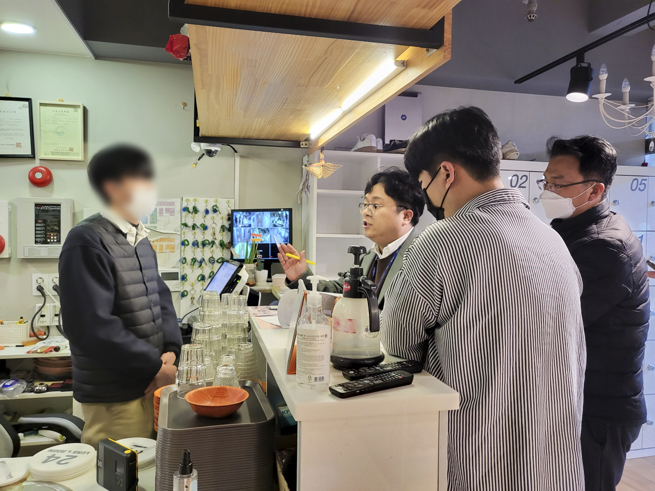 룸카페 점검.