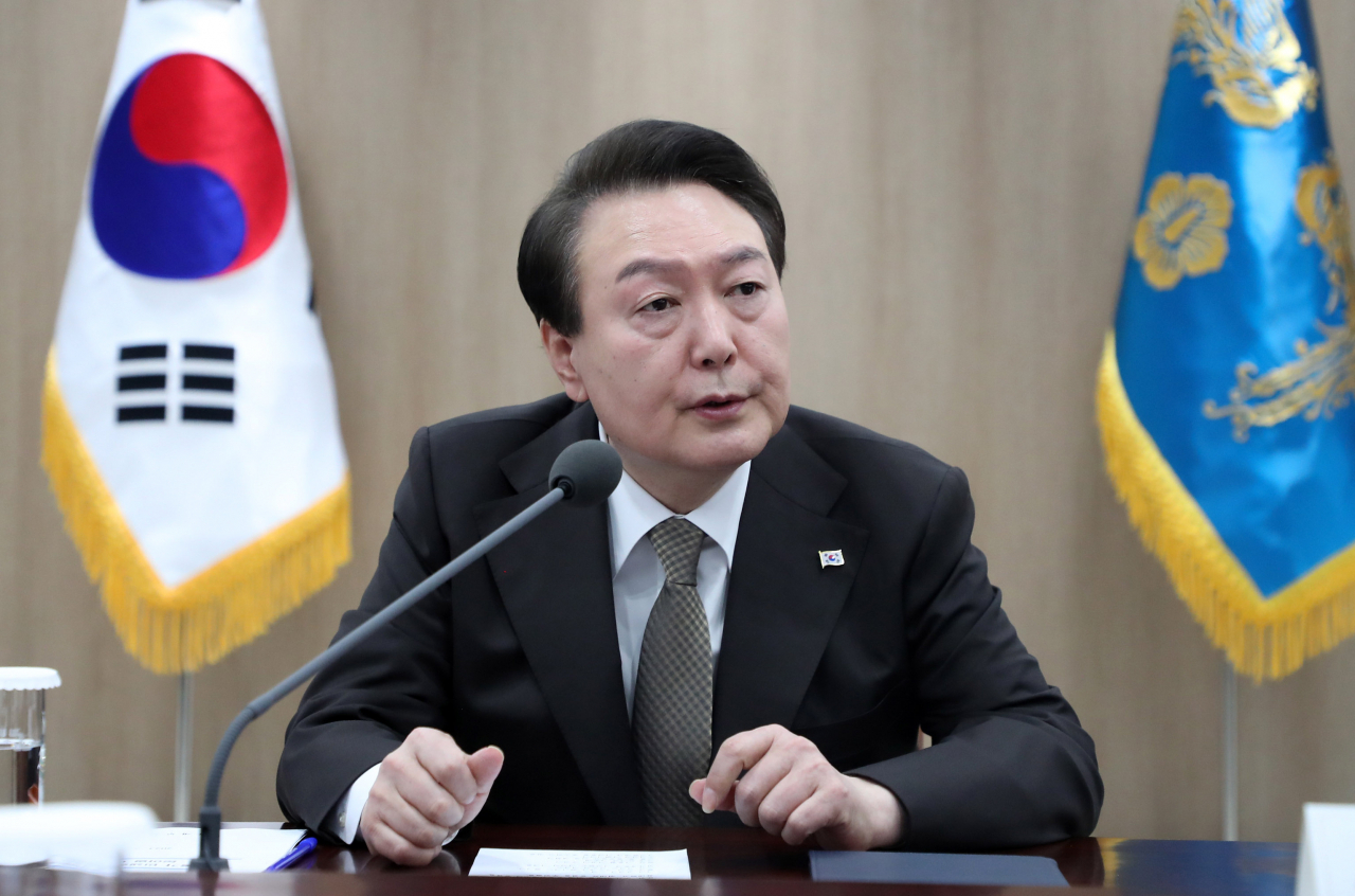 윤석열 대통령이 지난 15일 오전 서울 용산 대통령실 청사에서 열린 제13차 비상경제민생회의에서 발언하고 있다. [연합]