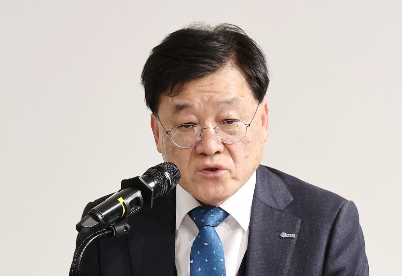 Korea International Trade Association Vice Chairman Jeong Marn-ki talks during a press conference held at Startup Branch at Coex in Samseong-dong, southern Seoul.