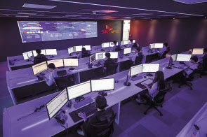 SK쉴더스 사이버보안 관제센터 시큐디움 센터(Secudium Center) 전경. [SK쉴더스 제공]