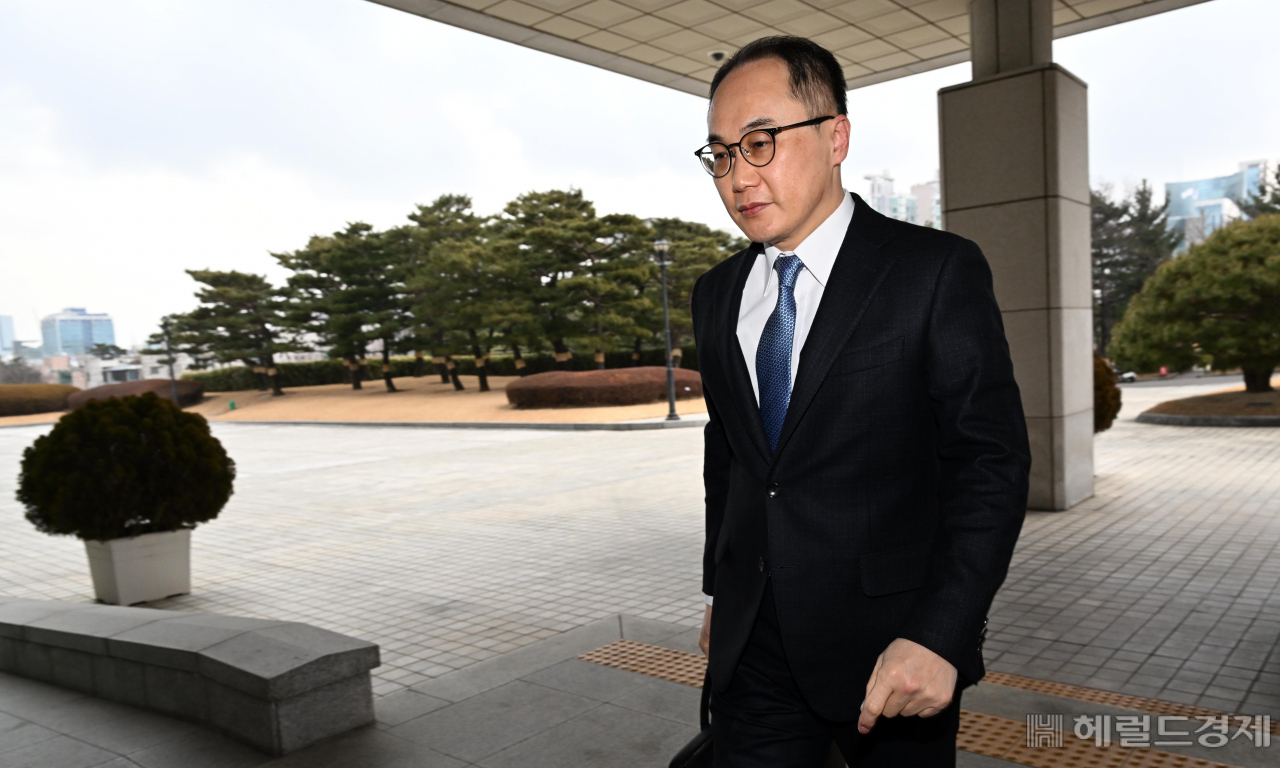 이원석 검찰총장이 16일 서울 서초동 대검찰청으로 출근하고 있다. 박해묵 기자