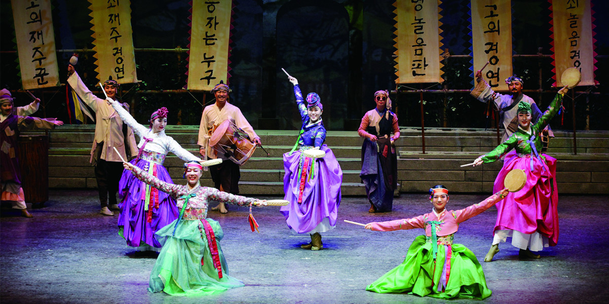 Scene from the gugak musical “Ari Arari” (Adelaide Fringe Festival)