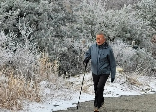 [문재인 전 대통령 SNS]