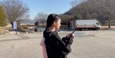 오세훈 서울시장이 따라한 뉴진스 '밈'을 먼저 선보였던 배우 신예은. [배우 신예은 인스타그램]