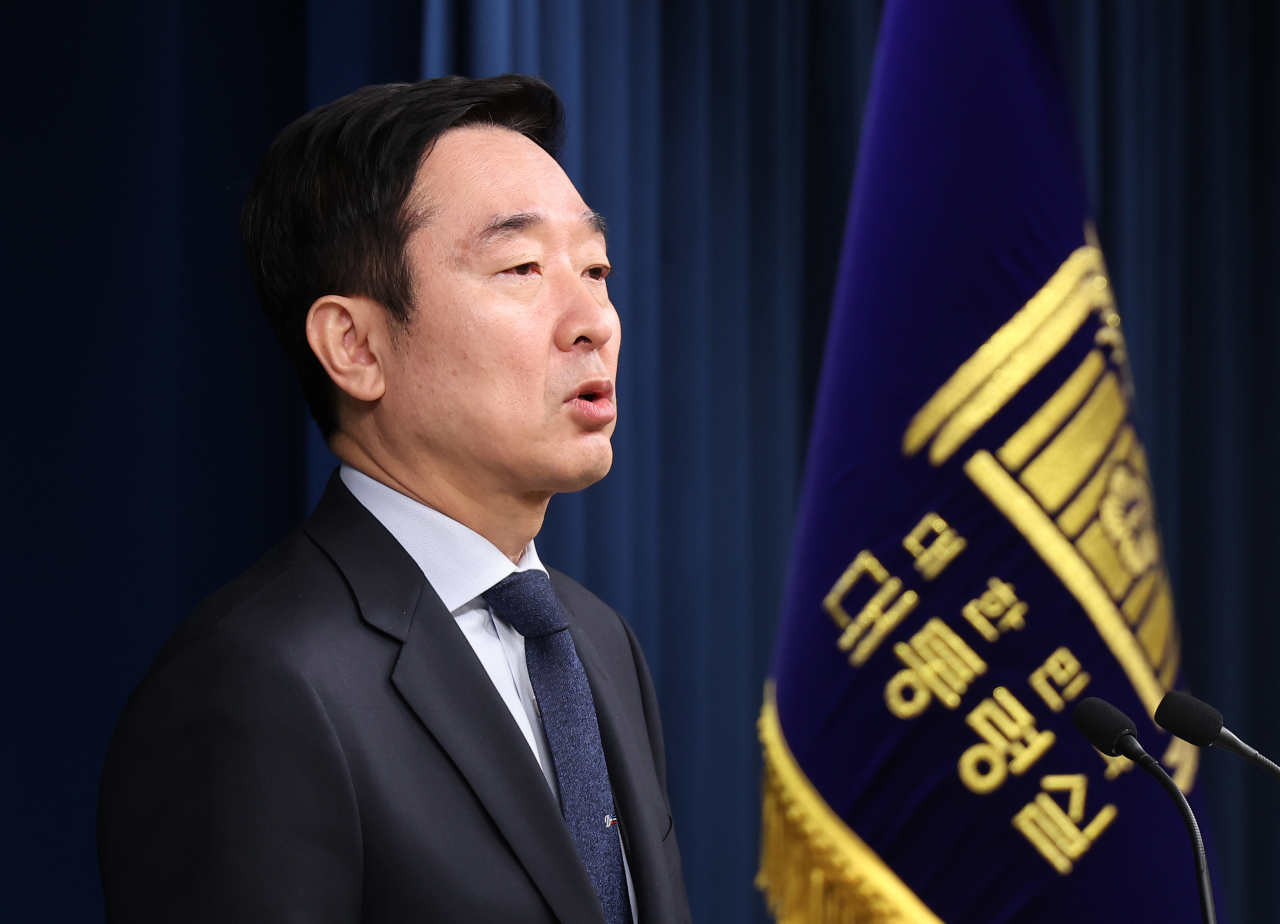 이도운 대통령실 대변인이 19일 오후 서울 용산 대통령실 청사에서 대통령실의 장애인 의무고용 준수 현황 등 현안 브리핑을 하고 있다. [연합]