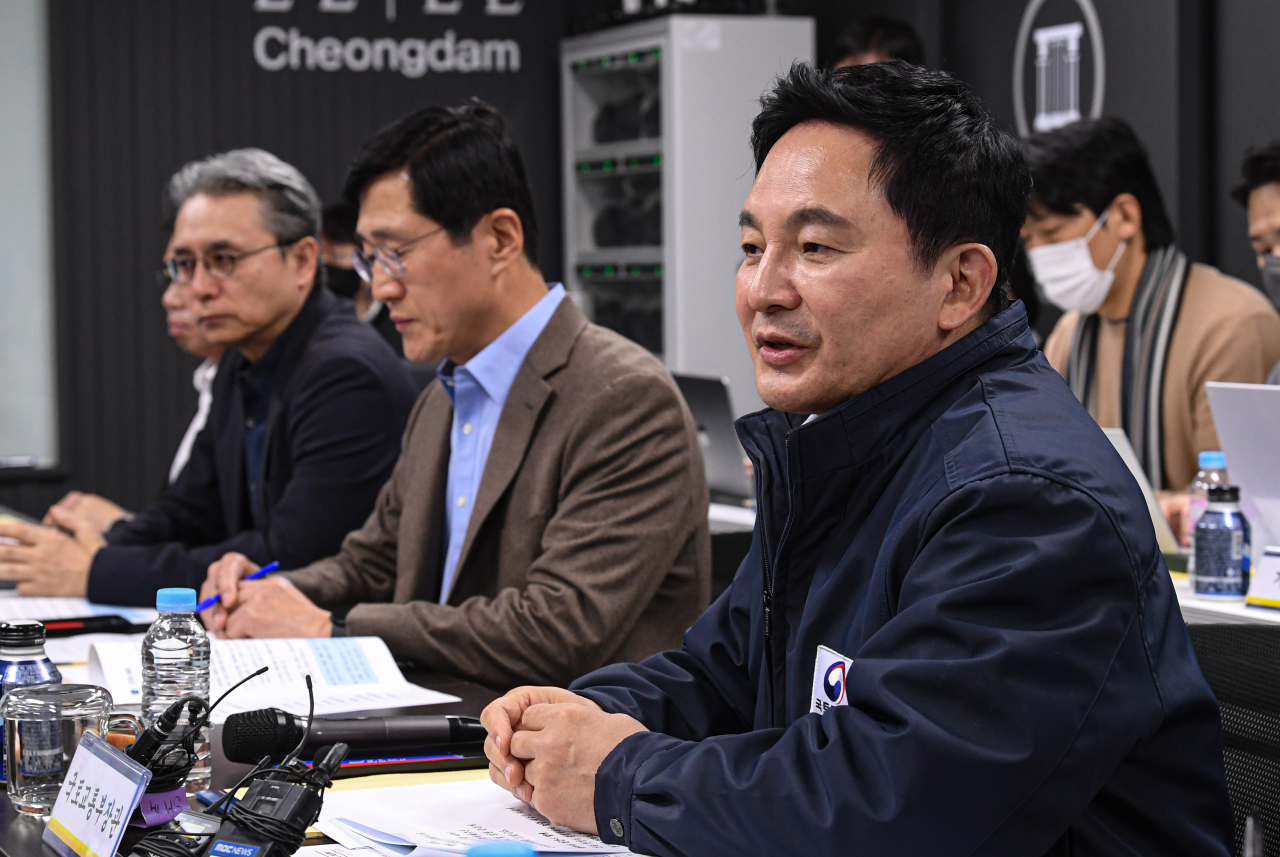원희룡 국토교통부 장관이 19일 서울 강남구 한 아파트 건설 현장에서 열린 건설 현장 불법행위 근절 관련 원도급사 간담회에 참석해 발언하고 있다. [연합]