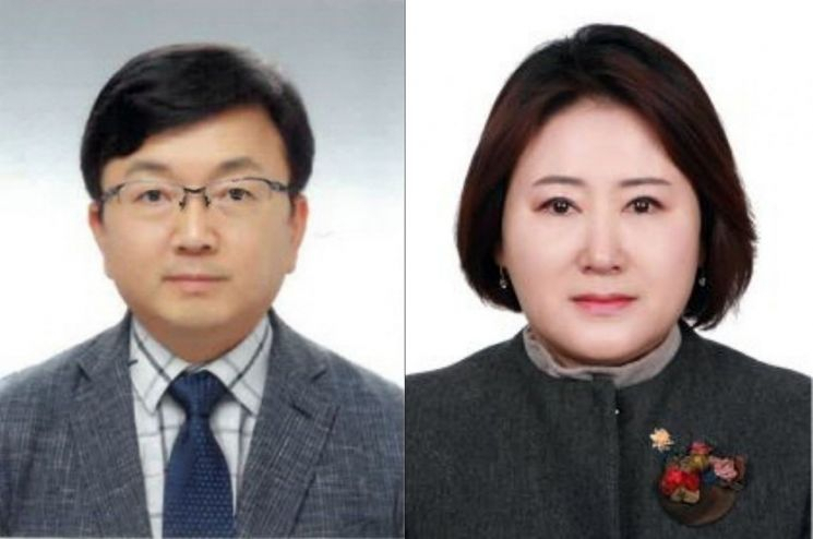 (왼쪽부터)허목 김해시보건소장과 강선희 김해시서부보건소장. [사진=김해시]