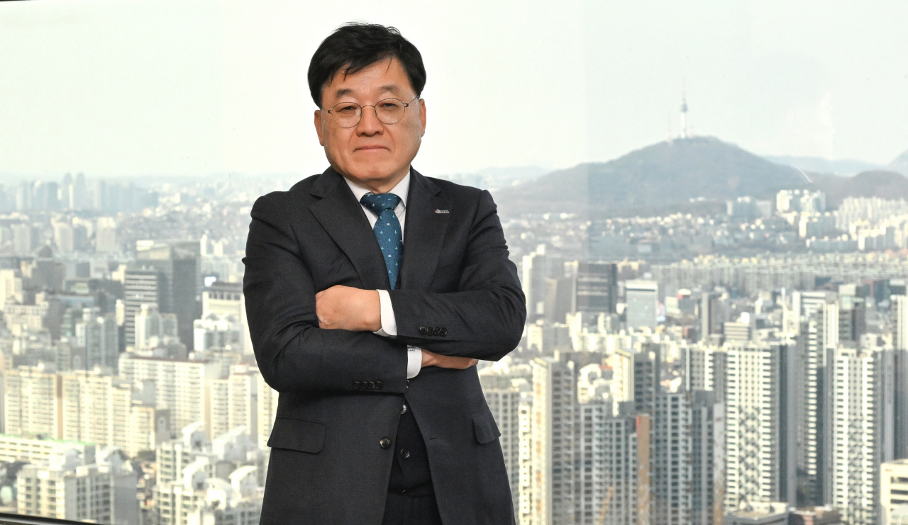 정만기 한국무역협회 상근부회장이 최근 서울 강남구 트레이드타워 집무실에서 헤럴드경제와 인터뷰를 진행했다. 그는 “품질력 강화를 통해 기술격차를 벌려야 수출을 늘릴 수 있다”고 강조했다. [사진=임세준 기자]