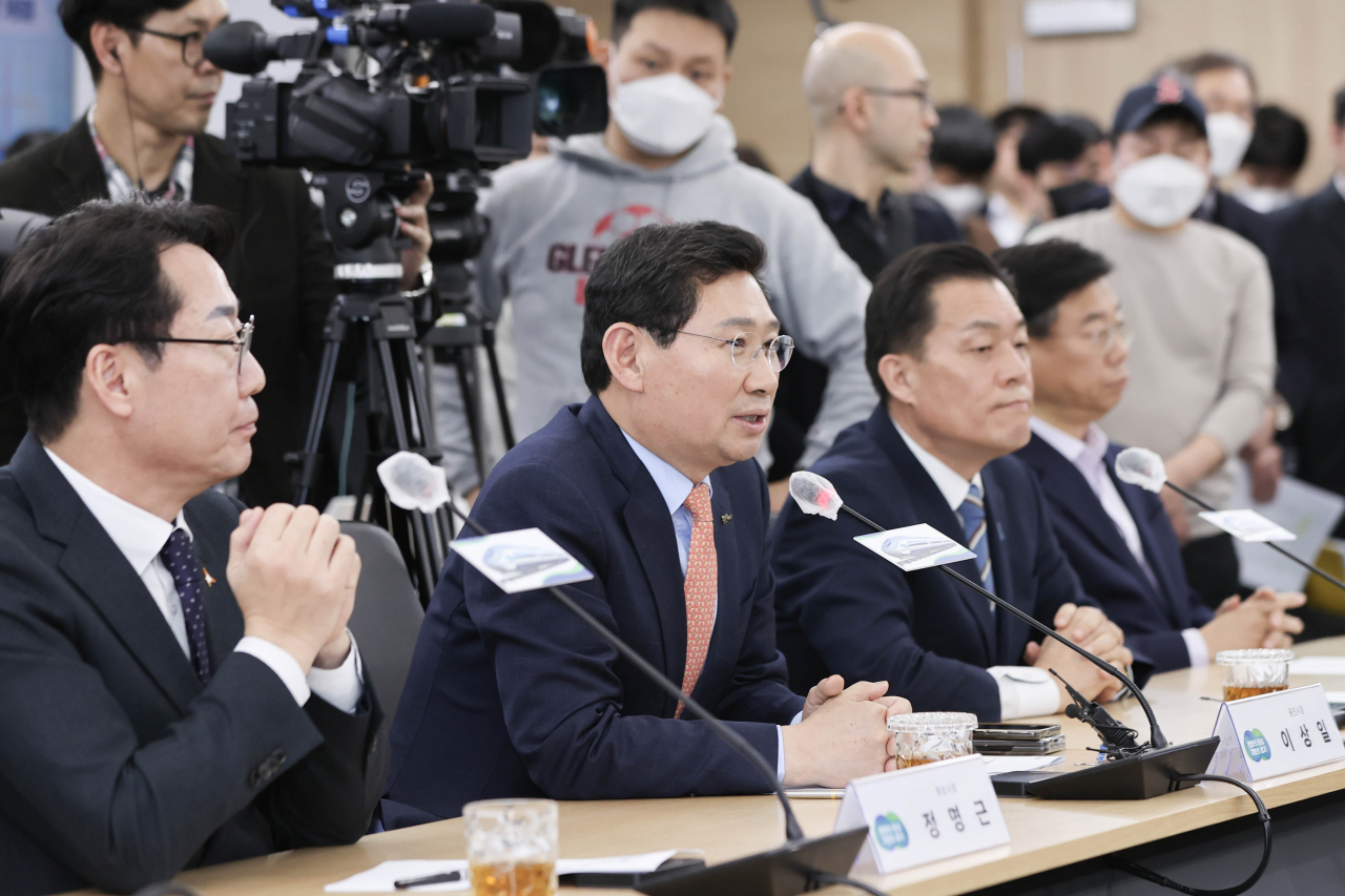이상일 용인시장(가운데)