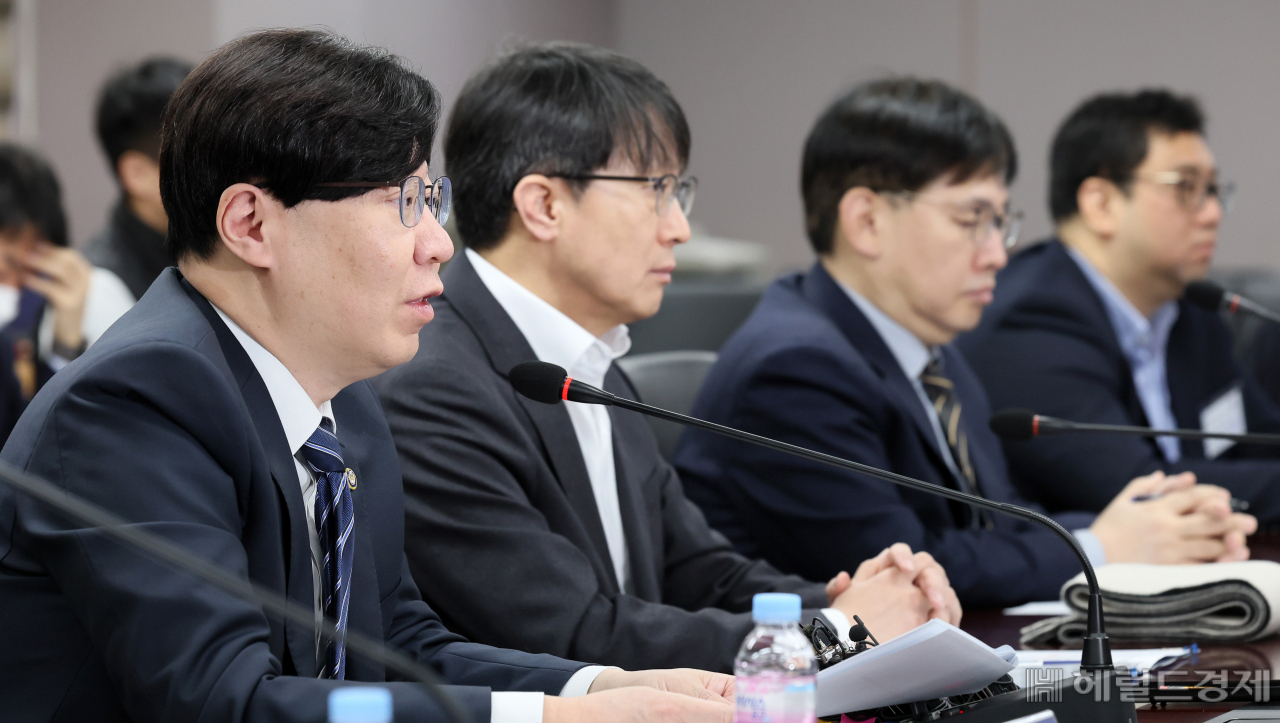 김소영 금융위원회 부위원장이 22일 정부서울청사에서 열린 '제1차 은행권 경영·영업 관행·제도 개선 TF'에 참석해 모두발언을 하고 있다. 임세준 기자