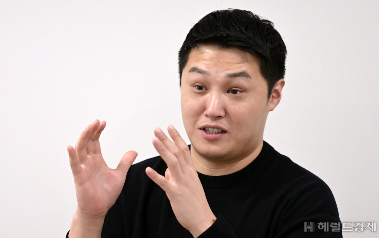 최근 서울 중구 조조칼국수 시청점에서 김승현 조조칼국수 대표가 헤럴드경제와 인터뷰를 하고 있다. 이상섭 기자