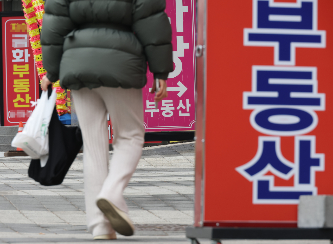 주담대 받으려면 ‘인뱅’으로?…금리 격차에 시중은행 떠나는 고객들[머니뭐니]