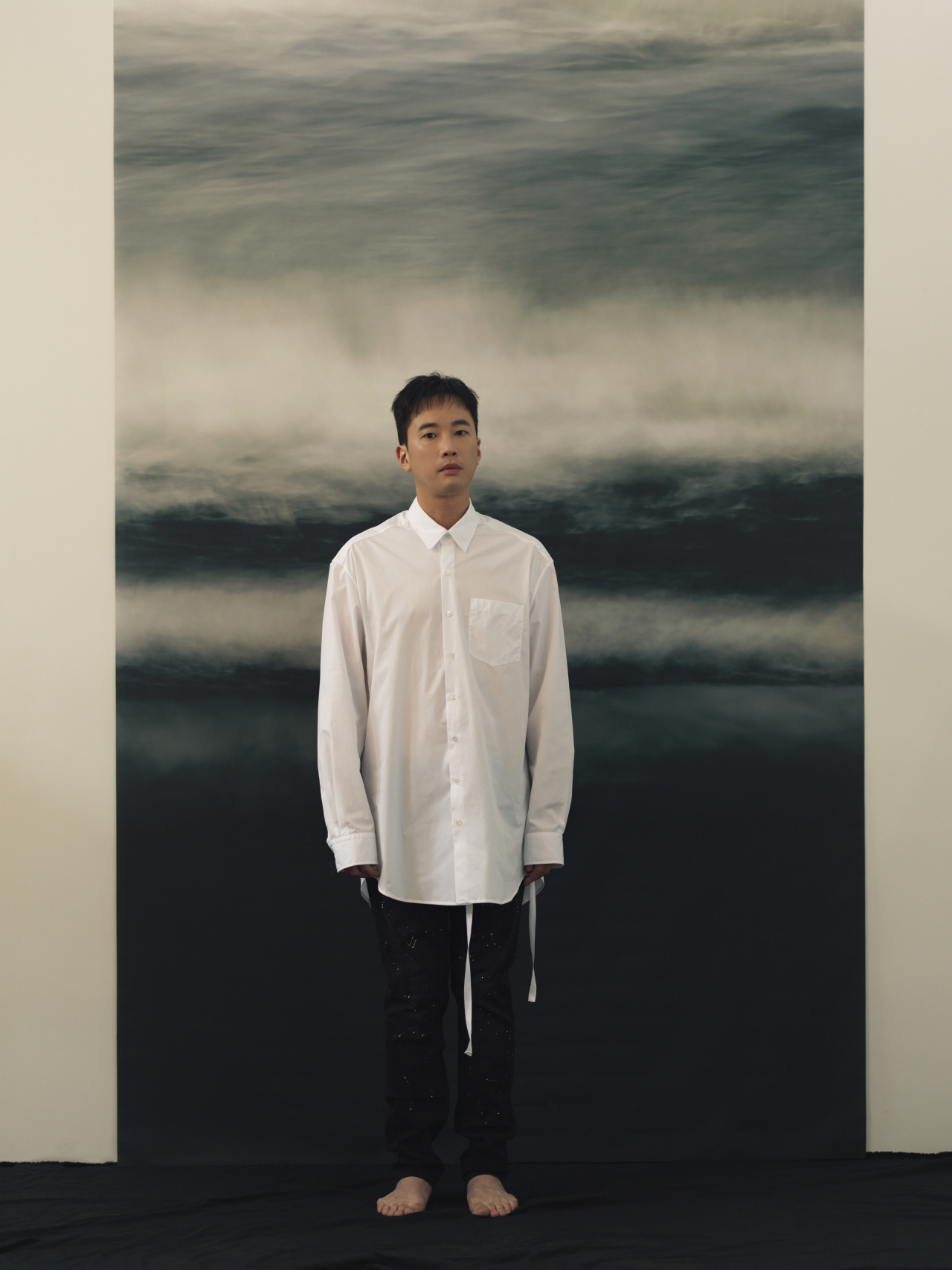 영화 ‘기생충’과 넷플릿스 드라마 ‘오징어게임’을 통해 세계적인 음악가로 발돋움한 정재일은 자연과 인류애를 담은 음반을 냈다. [유니버설뮤직 제공]