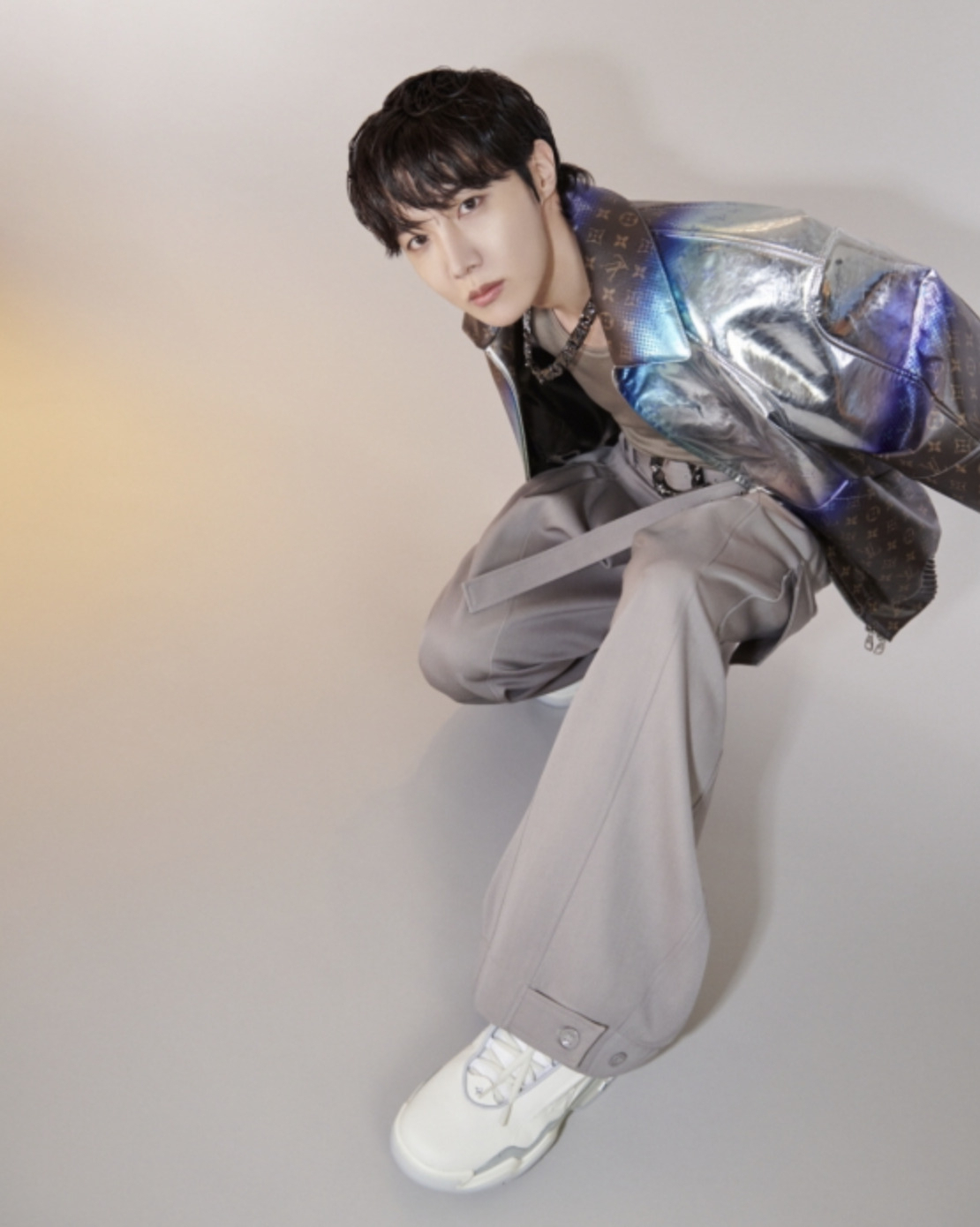 루이 뷔통 홍보대사 제이홉