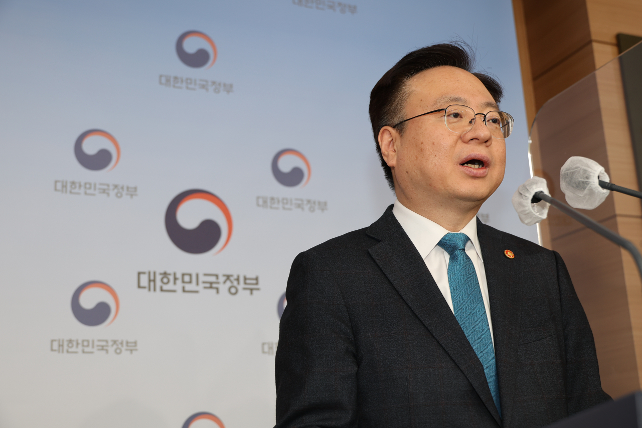 Health and Welfare Minister Cho Kyu-hong (Yonhap)