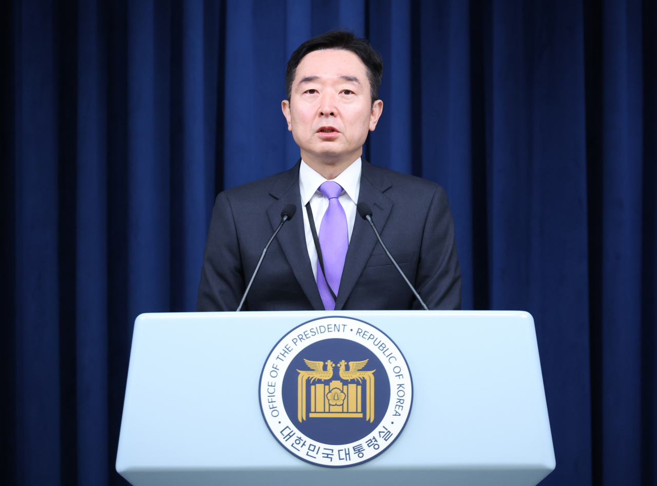 이도운 대통령실 대변인이 28일 오전 서울 용산 대통령실 청사에서 바이오헬스 신시장 창출전략 회의 관련 내용을 브리핑하고 있다. [연합]