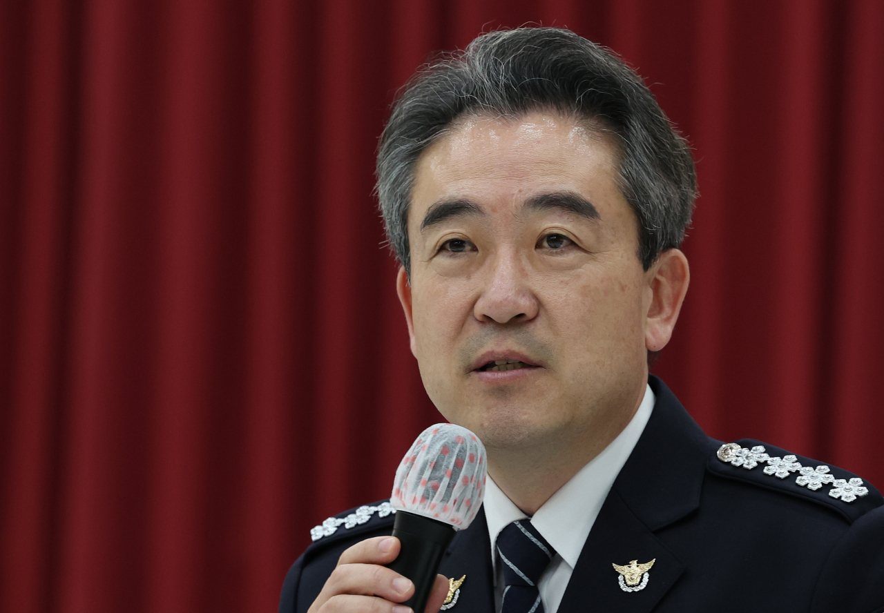 윤희근 경찰청장이 지난달 28일 오전 서울 마포구 광역수사대에서 열린 특별승진 임용식에서 축사를 하고 있다. [연합]