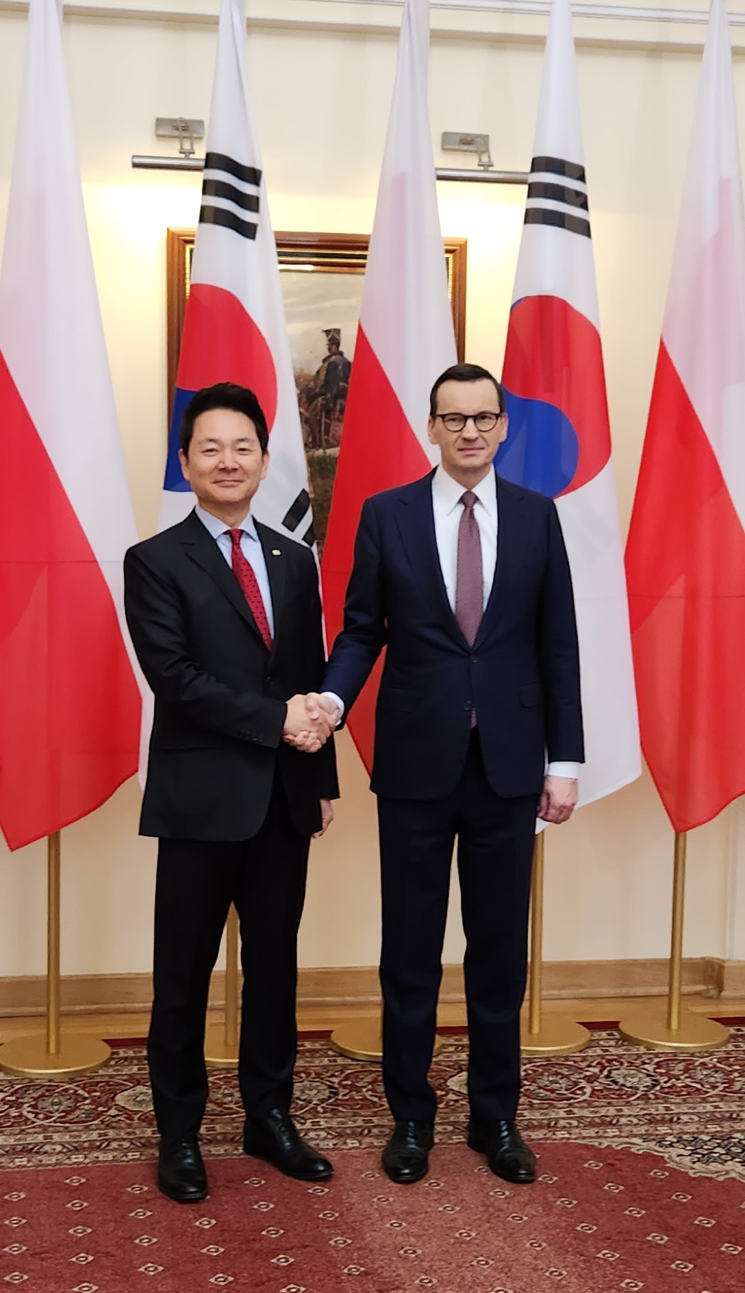장성민 대통령 특사와 마테우슈 모라비에츠키(Mateusz Morawiecki) 폴란드 총리[외교부]