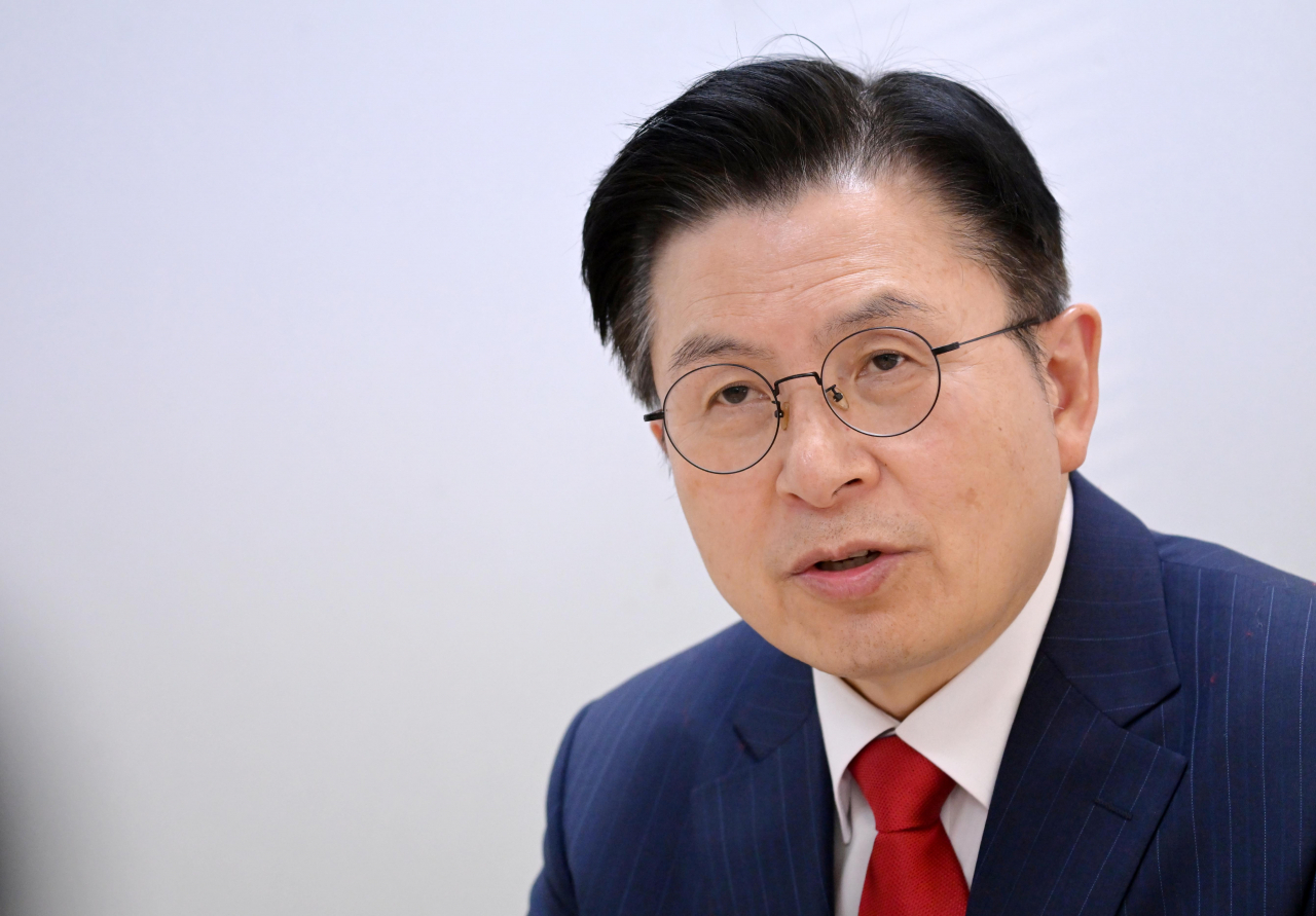 국민의힘 당대표에 도전하는 황교안 전 자유한국당 당대표가 10일 오후 서울 여의도 캠프 사무실에서 헤럴드경제와 인터뷰를 하고 있다. 이상섭 기자
