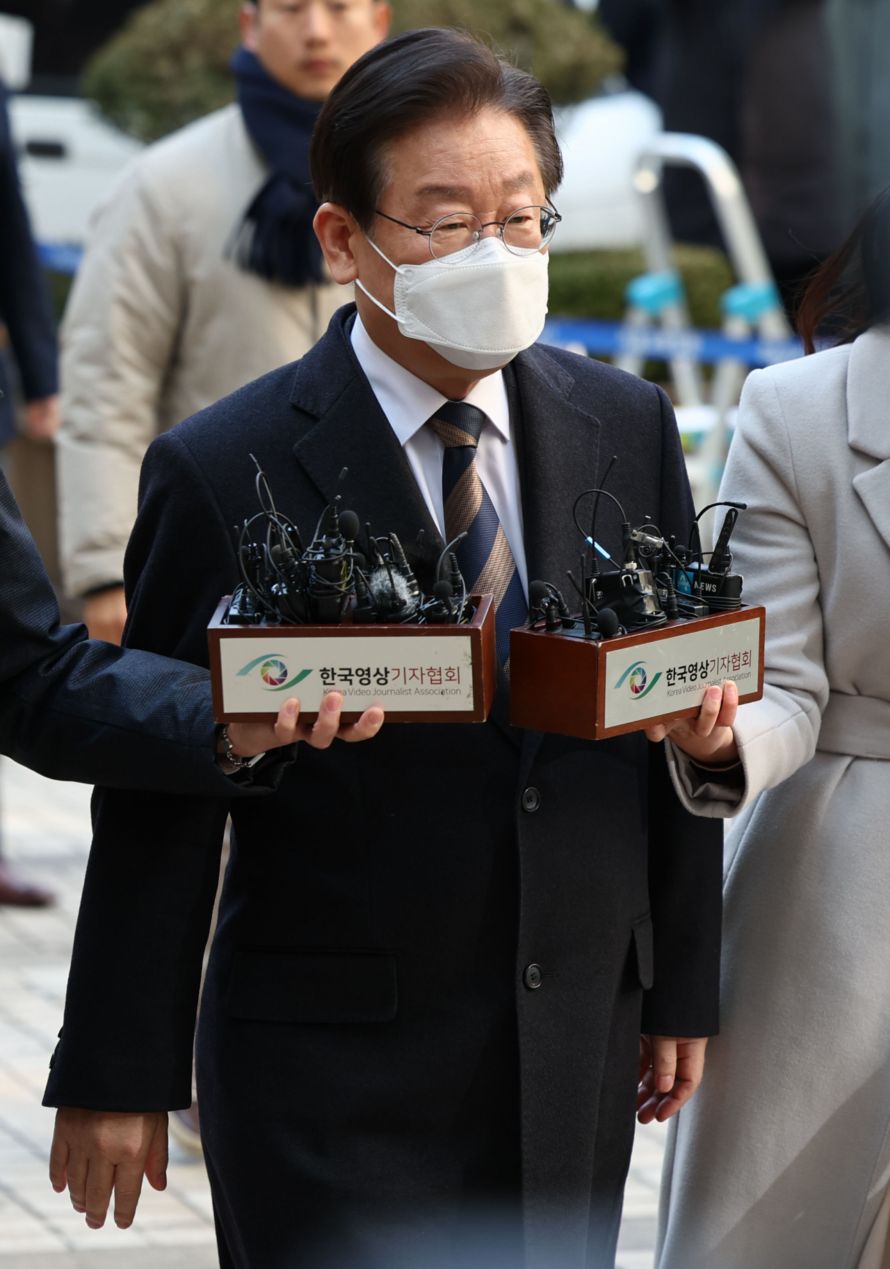 Opposition leader attends court hearing over alleged election law