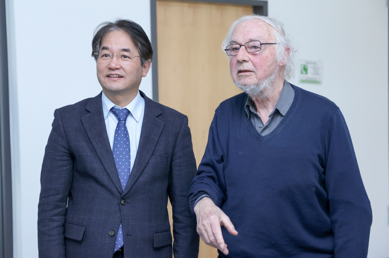 로베르트 후버 박사