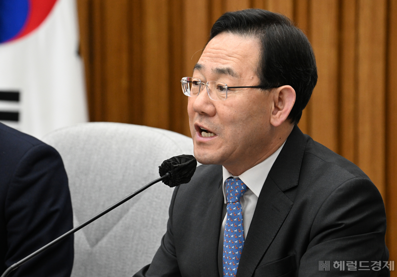 주호영 국민의힘 원내대표가 7일 서울 영등포구 여의도 국회 본청에서 열린 원내대책회의에서 모두발언을 하고 있다. 임세준 기자