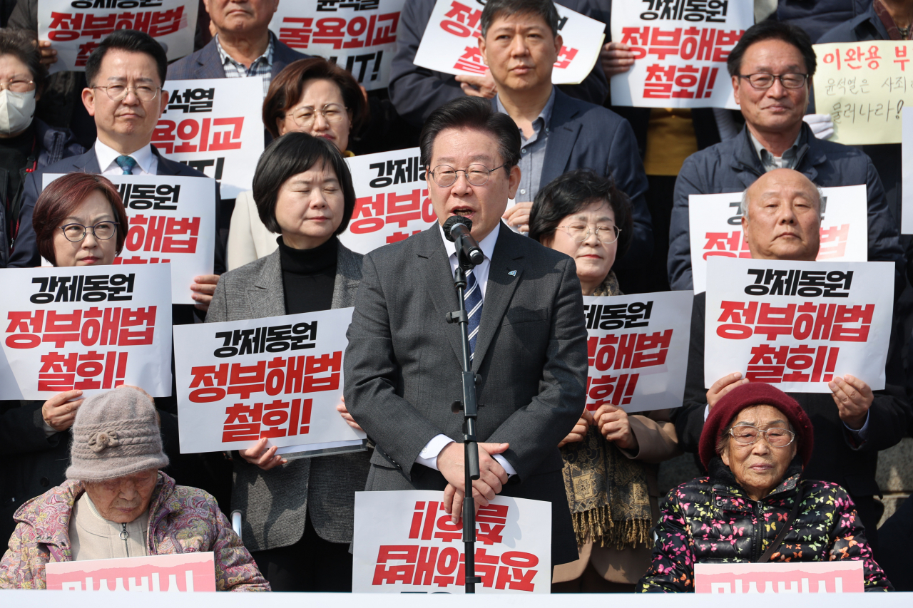 “이재명 거리두기”…정의당, ‘민주당 쌍특검’ 공조 꺼리는 이유[이런정치]