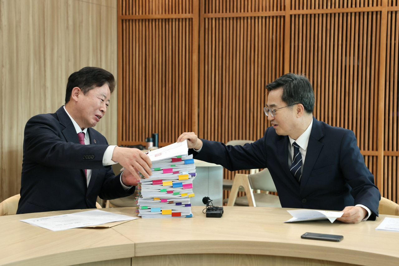 경기도의료원 가평병원 유치 건의문 전달